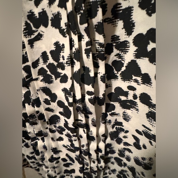 Medium - Merona summer sleeveless blouse with black and white print - Picture 5 of 10